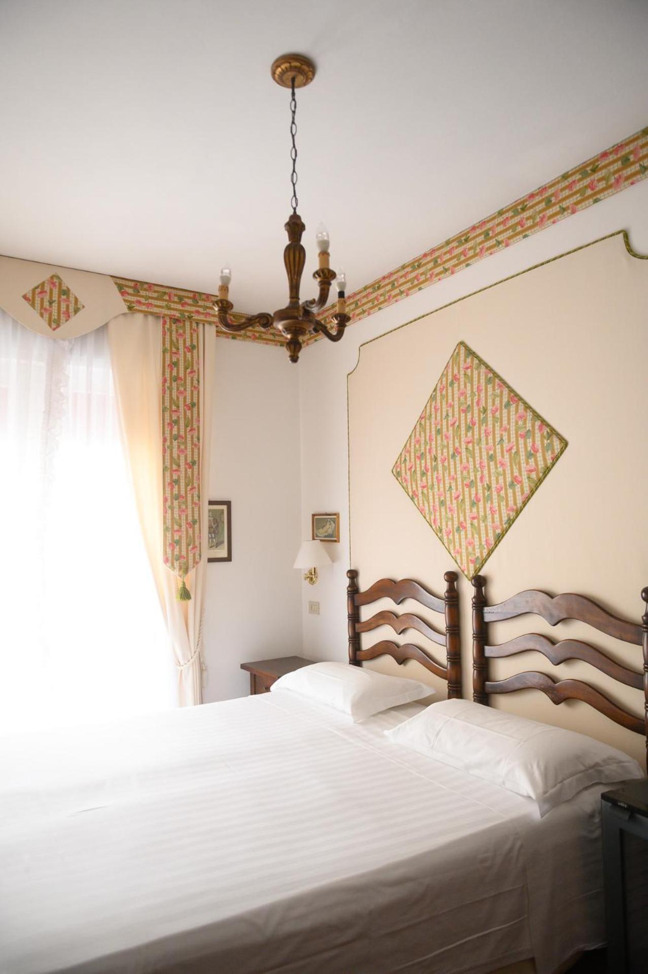 Agora Park Hotel Jesolo Extérieur photo