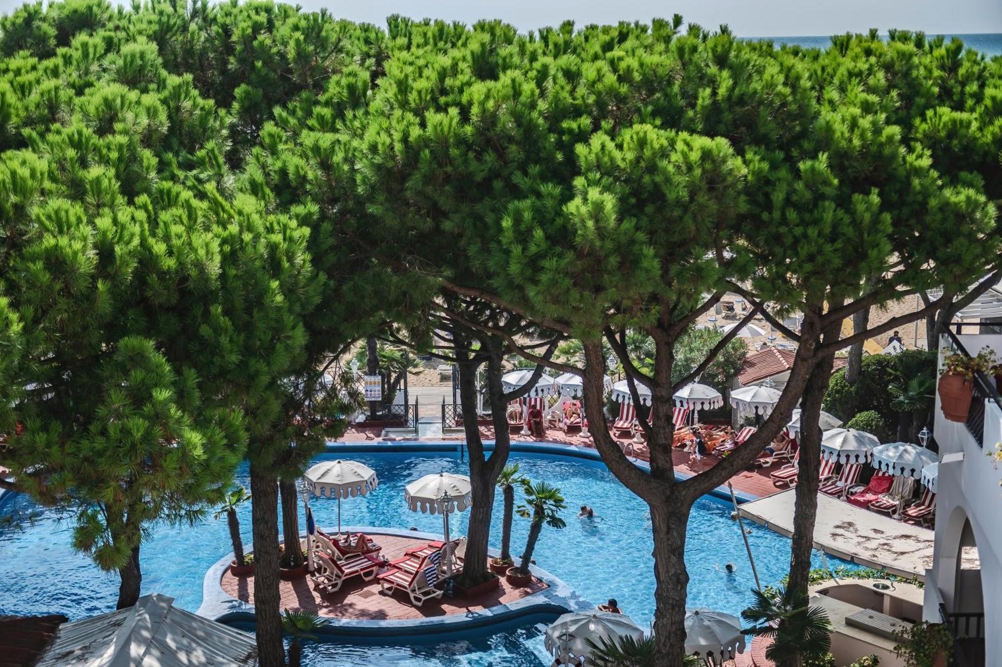Agora Park Hotel Jesolo Extérieur photo